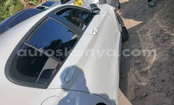 Nunua Ilio tumika BMW 2-Series Nyeupe Gari ndani ya Griftu nchini Kaskazini Mashariki mwa Kenya Nunua Ilio tumika BMW 2-Series Nyeupe Gari ndani ya Griftu nchini Kaskazini Mashariki mwa Kenya