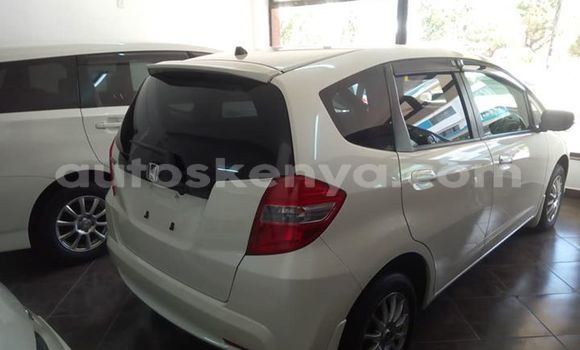 Buy Used Honda Fit White Car in Mombasa in Coastal Kenya Buy Used Honda Fit White Car in Mombasa in Coastal Kenya