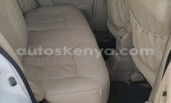 Nunua Ilio tumika Nissan tiida Nyeupe Gari ndani ya Gilgil nchini Kati Nunua Ilio tumika Nissan tiida Nyeupe Gari ndani ya Gilgil nchini Kati
