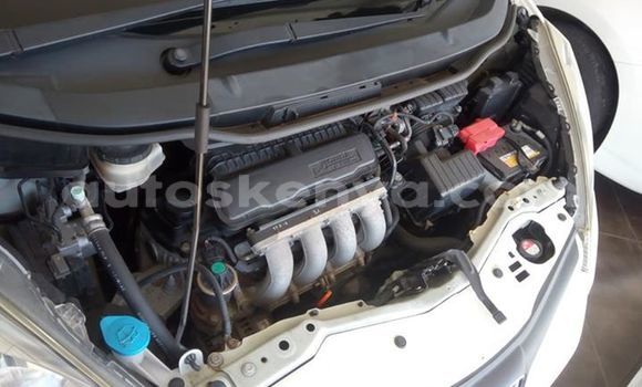 Buy Used Honda Fit White Car in Mombasa in Coastal Kenya Buy Used Honda Fit White Car in Mombasa in Coastal Kenya