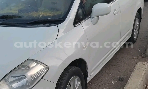 Nunua Ilio tumika Nissan tiida Nyeupe Gari ndani ya Gilgil nchini Kati Nunua Ilio tumika Nissan tiida Nyeupe Gari ndani ya Gilgil nchini Kati