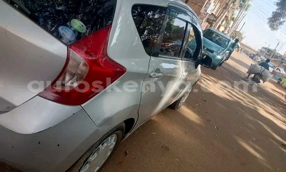 Nunua Ilio tumika Nissan Note Nyingine Gari ndani ya Garsen nchini Pwani Nunua Ilio tumika Nissan Note Nyingine Gari ndani ya Garsen nchini Pwani