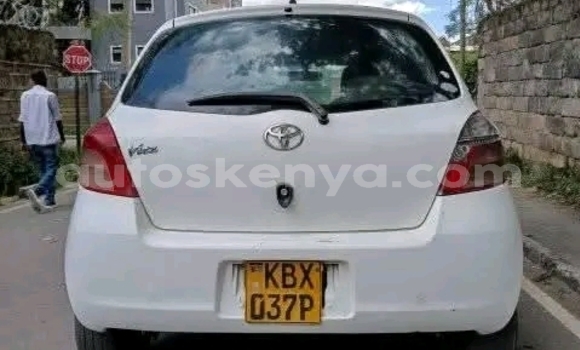 Nunua Ilio tumika Toyota Vitz Nyeupe Gari ndani ya Changamwe nchini Pwani Nunua Ilio tumika Toyota Vitz Nyeupe Gari ndani ya Changamwe nchini Pwani