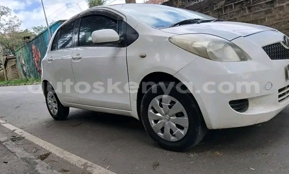 Nunua Ilio tumika Toyota Vitz Nyeupe Gari ndani ya Changamwe nchini Pwani Nunua Ilio tumika Toyota Vitz Nyeupe Gari ndani ya Changamwe nchini Pwani