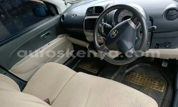 Nunua Ilio tumika Toyota Passo Nyeusi Gari ndani ya Eldoret nchini Bonde la Ufafanuzi Nunua Ilio tumika Toyota Passo Nyeusi Gari ndani ya Eldoret nchini Bonde la Ufafanuzi
