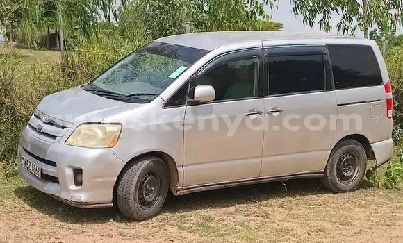 Nunua Ilio tumika Toyota Noah Nyeupe Gari ndani ya Bute nchini Kaskazini Mashariki mwa Kenya Nunua Ilio tumika Toyota Noah Nyeupe Gari ndani ya Bute nchini Kaskazini Mashariki mwa Kenya