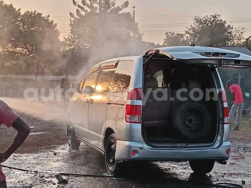 Big with watermark toyota noah northeast kenya bute 25793