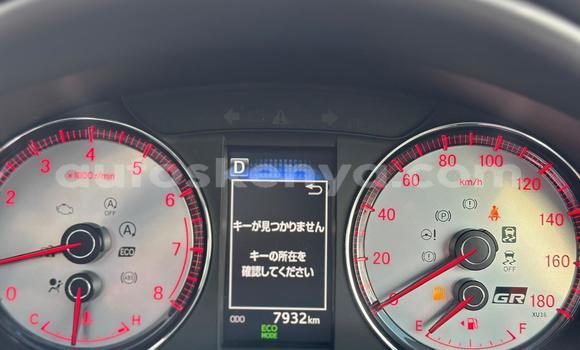 Nunua Ilio tumika Toyota Harrier Nyeupe Gari ndani ya Nairobi nchini Nairobi Nunua Ilio tumika Toyota Harrier Nyeupe Gari ndani ya Nairobi nchini Nairobi