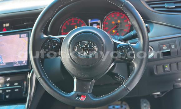 Nunua Ilio tumika Toyota Harrier Nyeupe Gari ndani ya Nairobi nchini Nairobi Nunua Ilio tumika Toyota Harrier Nyeupe Gari ndani ya Nairobi nchini Nairobi