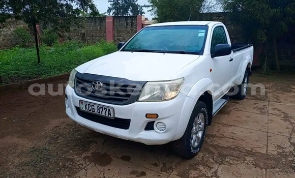 Buy Used Toyota Hilux White Car in Import - Dubai in Central Kenya Buy Used Toyota Hilux White Car in Import - Dubai in Central Kenya
