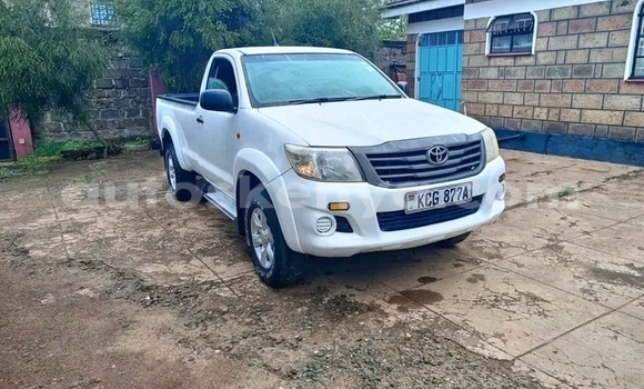 Buy Used Toyota Hilux White Car in Import - Dubai in Central Kenya Buy Used Toyota Hilux White Car in Import - Dubai in Central Kenya