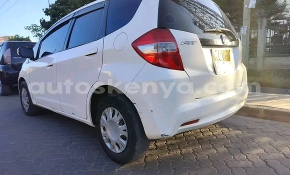 Buy Used Honda Fit White Car in Bute in Northeast Kenya Buy Used Honda Fit White Car in Bute in Northeast Kenya