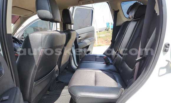 Nunua Ilio tumika Mitsubishi Outlander Nyeupe Gari ndani ya Nairobi nchini Nairobi Nunua Ilio tumika Mitsubishi Outlander Nyeupe Gari ndani ya Nairobi nchini Nairobi