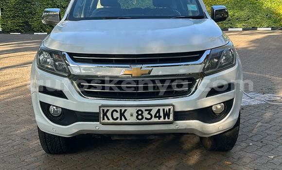 Nunua Ilio tumika Chevrolet TrailBlazer Nyeupe Gari ndani ya Nairobi nchini Nairobi
