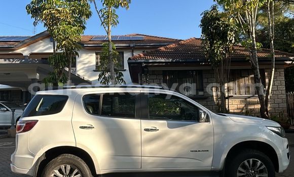 Nunua Ilio tumika Chevrolet TrailBlazer Nyeupe Gari ndani ya Nairobi nchini Nairobi Nunua Ilio tumika Chevrolet TrailBlazer Nyeupe Gari ndani ya Nairobi nchini Nairobi