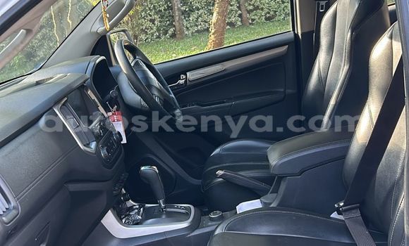 Nunua Ilio tumika Chevrolet TrailBlazer Nyeupe Gari ndani ya Nairobi nchini Nairobi Nunua Ilio tumika Chevrolet TrailBlazer Nyeupe Gari ndani ya Nairobi nchini Nairobi