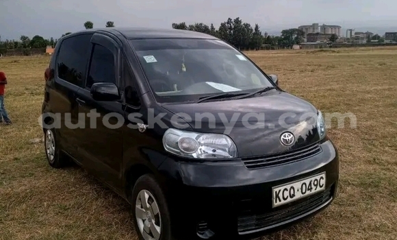 Oofamaa Toyota Porte Black Makiinaa iti Bute keessatti Northeast Kenya keessatti Oofamaa Toyota Porte Black Makiinaa iti Bute keessatti Northeast Kenya keessatti