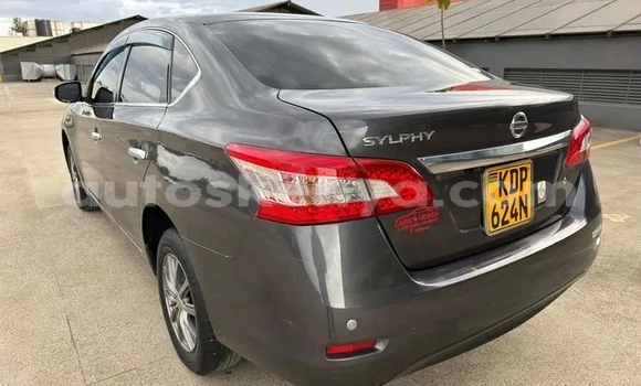 Oofamaa Nissan Skyline Black Makiinaa iti Bute keessatti Northeast Kenya keessatti Oofamaa Nissan Skyline Black Makiinaa iti Bute keessatti Northeast Kenya keessatti