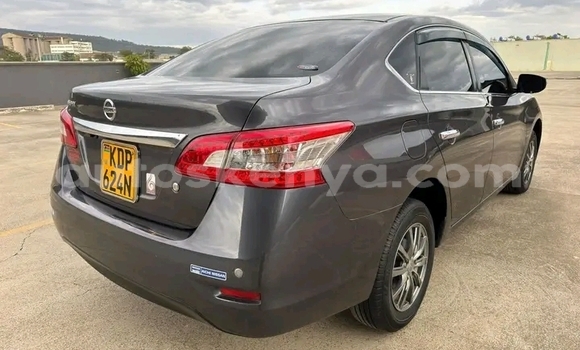 Oofamaa Nissan Skyline Black Makiinaa iti Bute keessatti Northeast Kenya keessatti Oofamaa Nissan Skyline Black Makiinaa iti Bute keessatti Northeast Kenya keessatti