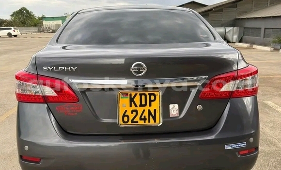Oofamaa Nissan Skyline Black Makiinaa iti Bute keessatti Northeast Kenya keessatti Oofamaa Nissan Skyline Black Makiinaa iti Bute keessatti Northeast Kenya keessatti