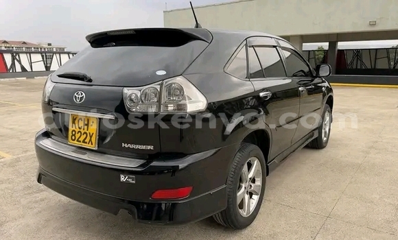 Oofamaa Toyota Harrier Black Makiinaa iti Bute keessatti Northeast Kenya keessatti Oofamaa Toyota Harrier Black Makiinaa iti Bute keessatti Northeast Kenya keessatti