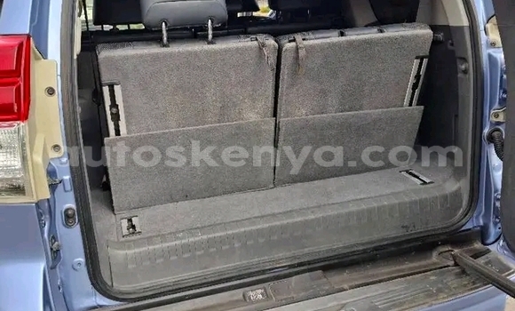 Oofamaa Toyota Prado Other Makiinaa iti Bute keessatti Northeast Kenya keessatti