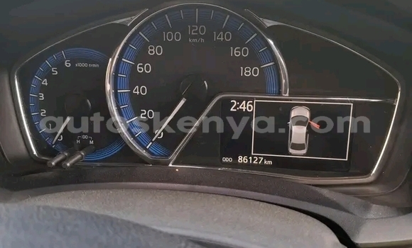 Oofamaa Toyota Axio White Makiinaa iti Bute keessatti Northeast Kenya keessatti Oofamaa Toyota Axio White Makiinaa iti Bute keessatti Northeast Kenya keessatti