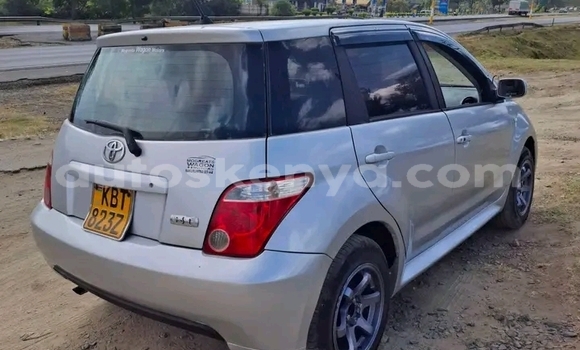 Oofamaa Toyota IST Other Makiinaa iti Bute keessatti Northeast Kenya keessatti Oofamaa Toyota IST Other Makiinaa iti Bute keessatti Northeast Kenya keessatti