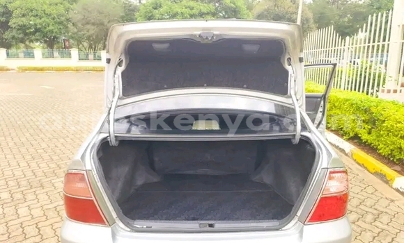 Oofamaa Toyota Nadia Other Makiinaa iti Bute keessatti Northeast Kenya keessatti Oofamaa Toyota Nadia Other Makiinaa iti Bute keessatti Northeast Kenya keessatti