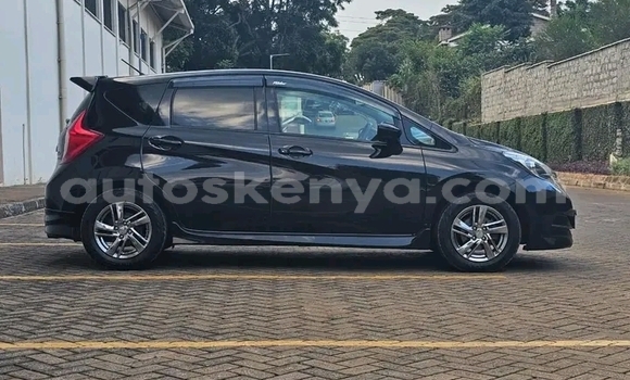 Oofamaa Nissan Note Black Makiinaa iti Bute keessatti Northeast Kenya keessatti Oofamaa Nissan Note Black Makiinaa iti Bute keessatti Northeast Kenya keessatti