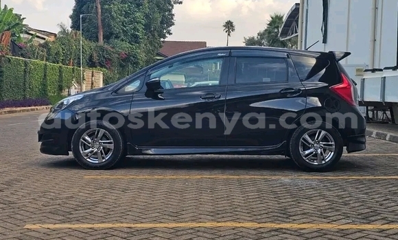 Oofamaa Nissan Note Black Makiinaa iti Bute keessatti Northeast Kenya keessatti Oofamaa Nissan Note Black Makiinaa iti Bute keessatti Northeast Kenya keessatti