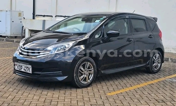 Oofamaa Nissan Note Black Makiinaa iti Bute keessatti Northeast Kenya keessatti Oofamaa Nissan Note Black Makiinaa iti Bute keessatti Northeast Kenya keessatti