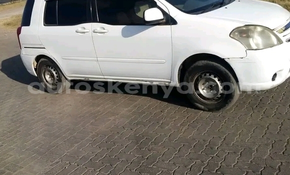 Nunua Ilio tumika Nissan Cima Nyeupe Gari ndani ya Bute nchini Kaskazini Mashariki mwa Kenya Nunua Ilio tumika Nissan Cima Nyeupe Gari ndani ya Bute nchini Kaskazini Mashariki mwa Kenya