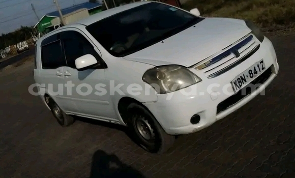 Nunua Ilio tumika Nissan Cima Nyeupe Gari ndani ya Bute nchini Kaskazini Mashariki mwa Kenya Nunua Ilio tumika Nissan Cima Nyeupe Gari ndani ya Bute nchini Kaskazini Mashariki mwa Kenya