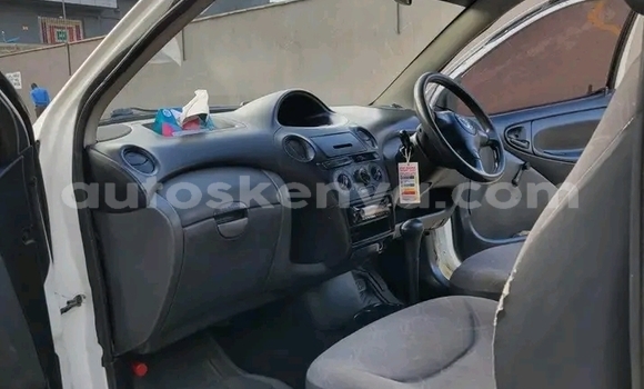 Nunua Ilio tumika Toyota Vitz Nyeupe Gari ndani ya Bute nchini Kaskazini Mashariki mwa Kenya Nunua Ilio tumika Toyota Vitz Nyeupe Gari ndani ya Bute nchini Kaskazini Mashariki mwa Kenya