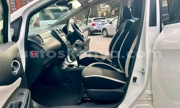 Nunua Ilio tumika Nissan Note Nyeupe Gari ndani ya Bute nchini Kaskazini Mashariki mwa Kenya Nunua Ilio tumika Nissan Note Nyeupe Gari ndani ya Bute nchini Kaskazini Mashariki mwa Kenya