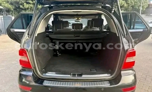 Nunua Ilio tumika Mercedes‒Benz CLK-klasse AMG Nyeusi Gari ndani ya Gatanga nchini Nairobi Nunua Ilio tumika Mercedes‒Benz CLK-klasse AMG Nyeusi Gari ndani ya Gatanga nchini Nairobi