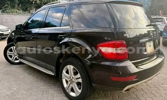 Nunua Ilio tumika Mercedes‒Benz CLK-klasse AMG Nyeusi Gari ndani ya Gatanga nchini Nairobi Nunua Ilio tumika Mercedes‒Benz CLK-klasse AMG Nyeusi Gari ndani ya Gatanga nchini Nairobi