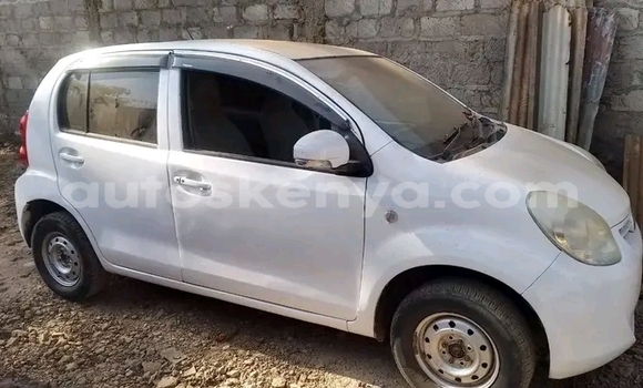 Nunua Ilio tumika Toyota Passo Nyeupe Gari ndani ya Bute nchini Kaskazini Mashariki mwa Kenya Nunua Ilio tumika Toyota Passo Nyeupe Gari ndani ya Bute nchini Kaskazini Mashariki mwa Kenya