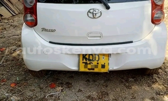 Nunua Ilio tumika Toyota Passo Nyeupe Gari ndani ya Bute nchini Kaskazini Mashariki mwa Kenya Nunua Ilio tumika Toyota Passo Nyeupe Gari ndani ya Bute nchini Kaskazini Mashariki mwa Kenya