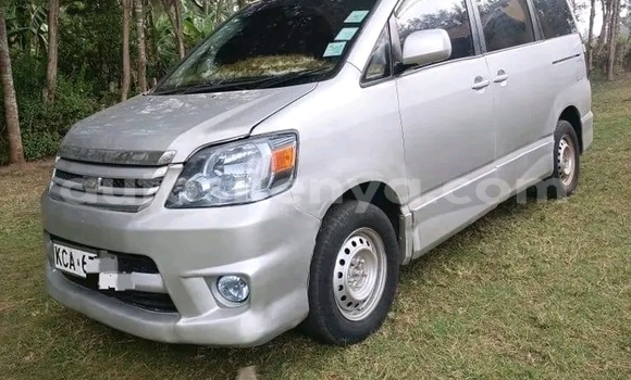 Nunua Ilio tumika Toyota Noah Nyingine Gari ndani ya Bute nchini Kaskazini Mashariki mwa Kenya Nunua Ilio tumika Toyota Noah Nyingine Gari ndani ya Bute nchini Kaskazini Mashariki mwa Kenya