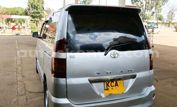 Nunua Ilio tumika Toyota Noah Nyingine Gari ndani ya Bute nchini Kaskazini Mashariki mwa Kenya Nunua Ilio tumika Toyota Noah Nyingine Gari ndani ya Bute nchini Kaskazini Mashariki mwa Kenya