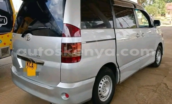 Nunua Ilio tumika Toyota Noah Nyingine Gari ndani ya Bute nchini Kaskazini Mashariki mwa Kenya Nunua Ilio tumika Toyota Noah Nyingine Gari ndani ya Bute nchini Kaskazini Mashariki mwa Kenya
