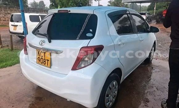 Nunua Ilio tumika Toyota Vitz Nyeupe Gari ndani ya Bute nchini Kaskazini Mashariki mwa Kenya Nunua Ilio tumika Toyota Vitz Nyeupe Gari ndani ya Bute nchini Kaskazini Mashariki mwa Kenya