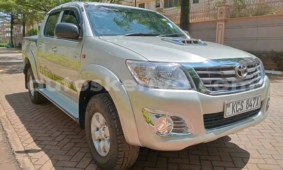 Nunua Ilio tumika Toyota Hilux Nyingine Gari ndani ya Bute nchini Kaskazini Mashariki mwa Kenya Nunua Ilio tumika Toyota Hilux Nyingine Gari ndani ya Bute nchini Kaskazini Mashariki mwa Kenya