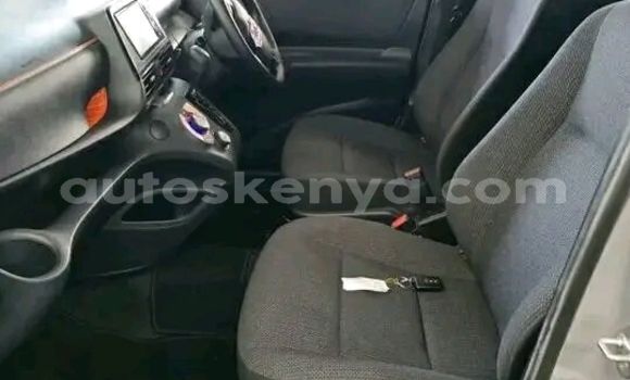Nunua Ilio tumika Toyota Sienta Nyingine Gari ndani ya Bute nchini Kaskazini Mashariki mwa Kenya Nunua Ilio tumika Toyota Sienta Nyingine Gari ndani ya Bute nchini Kaskazini Mashariki mwa Kenya