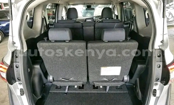 Nunua Ilio tumika Toyota Sienta Nyingine Gari ndani ya Bute nchini Kaskazini Mashariki mwa Kenya Nunua Ilio tumika Toyota Sienta Nyingine Gari ndani ya Bute nchini Kaskazini Mashariki mwa Kenya