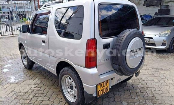 Oofamaa Suzuki Jimny Silver Makiinaa iti Machakos keessatti Nairobi keessatti Oofamaa Suzuki Jimny Silver Makiinaa iti Machakos keessatti Nairobi keessatti