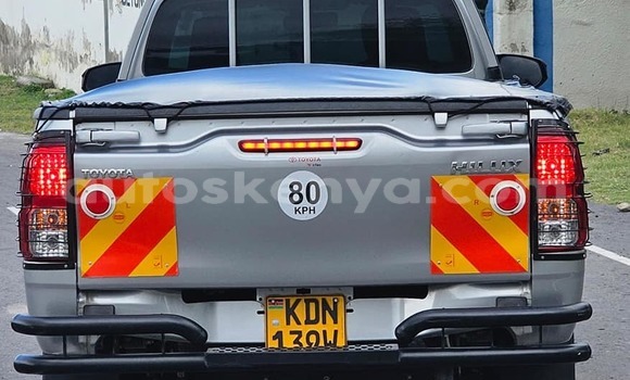 Buy Used Toyota Hilux Silver Car in Machakos in Nairobi Buy Used Toyota Hilux Silver Car in Machakos in Nairobi