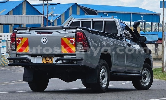 Buy Used Toyota Hilux Silver Car in Machakos in Nairobi Buy Used Toyota Hilux Silver Car in Machakos in Nairobi
